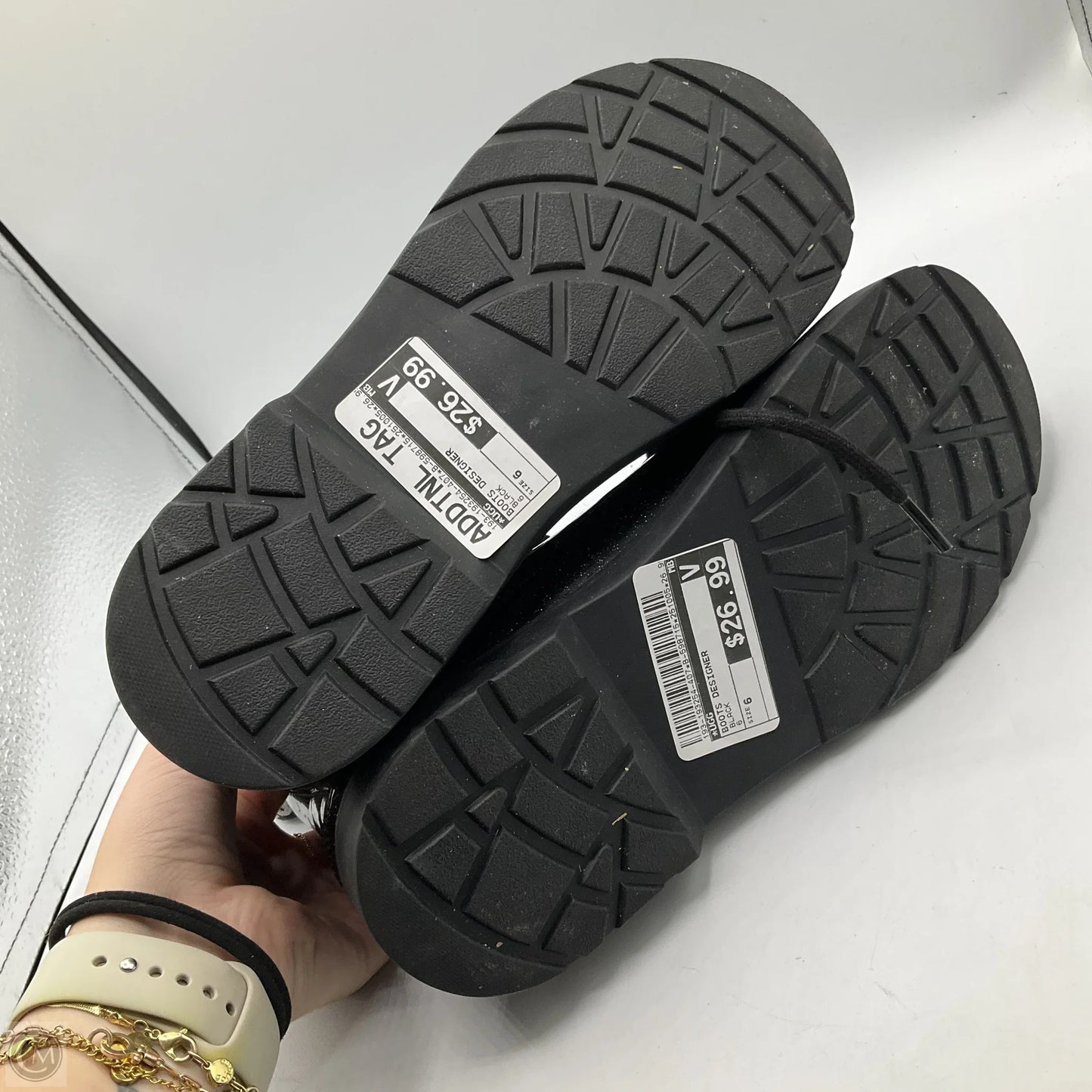 Boots Designer By Ugg In Black, Size: 6