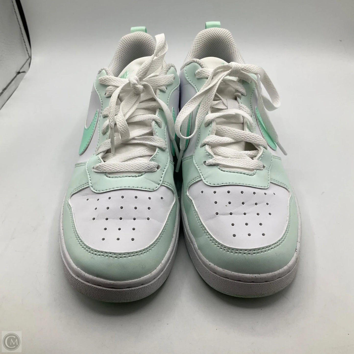 Shoes Sneakers By Nike In Green, Size: 9