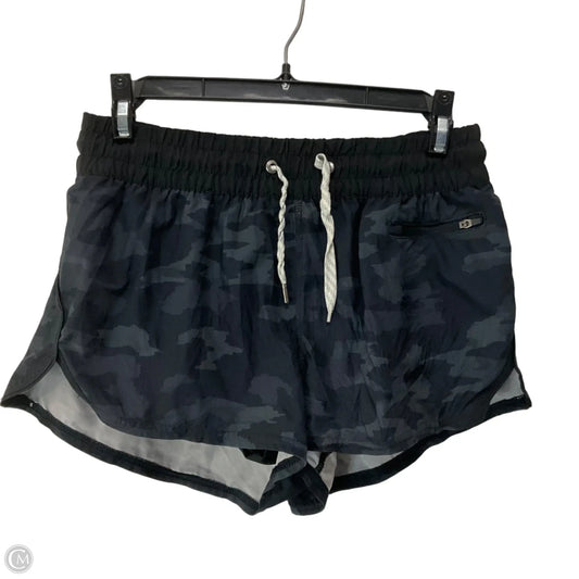 Athletic Shorts By Vuori In Camouflage Print, Size: S