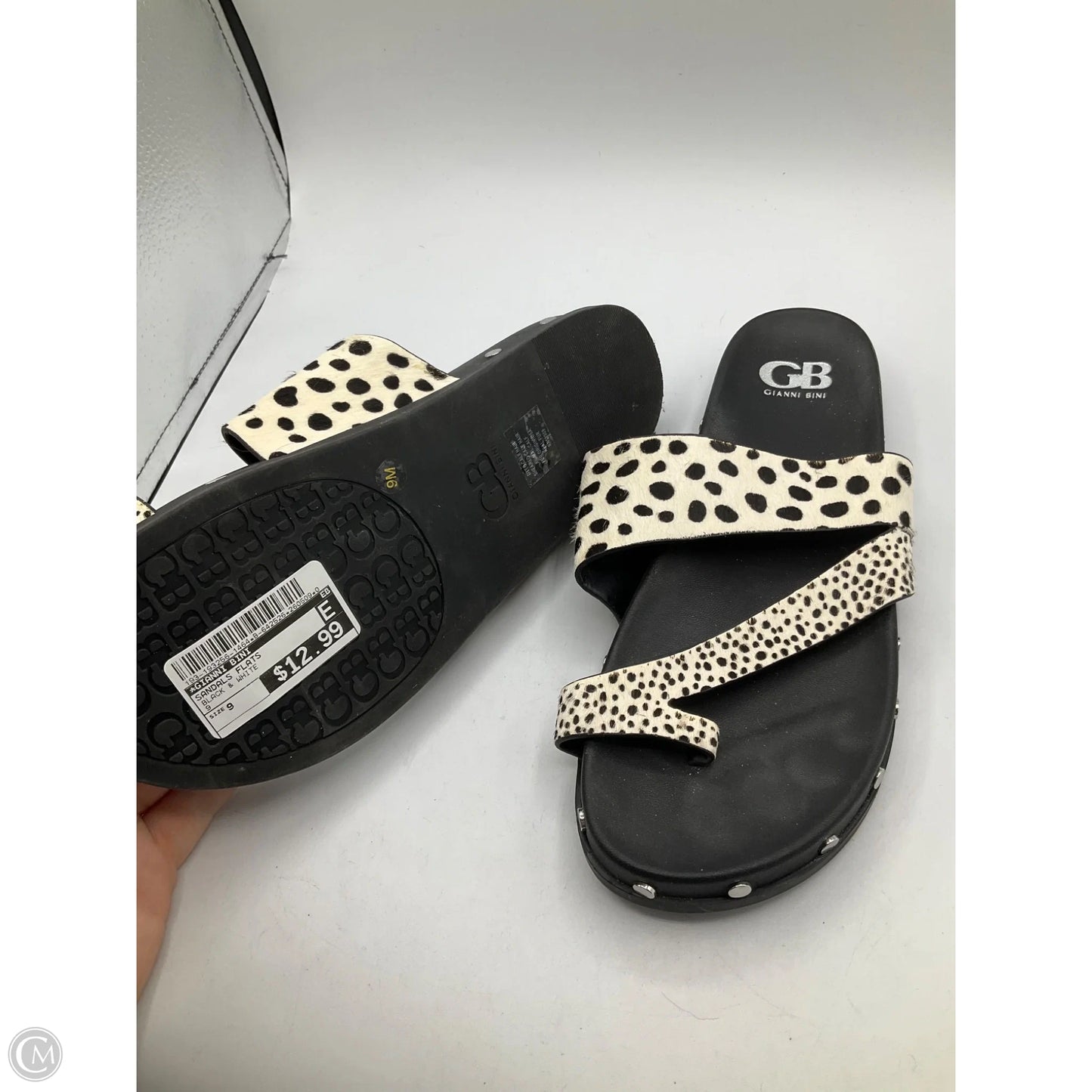Sandals Flats By Gianni Bini In Black & White, Size: 9