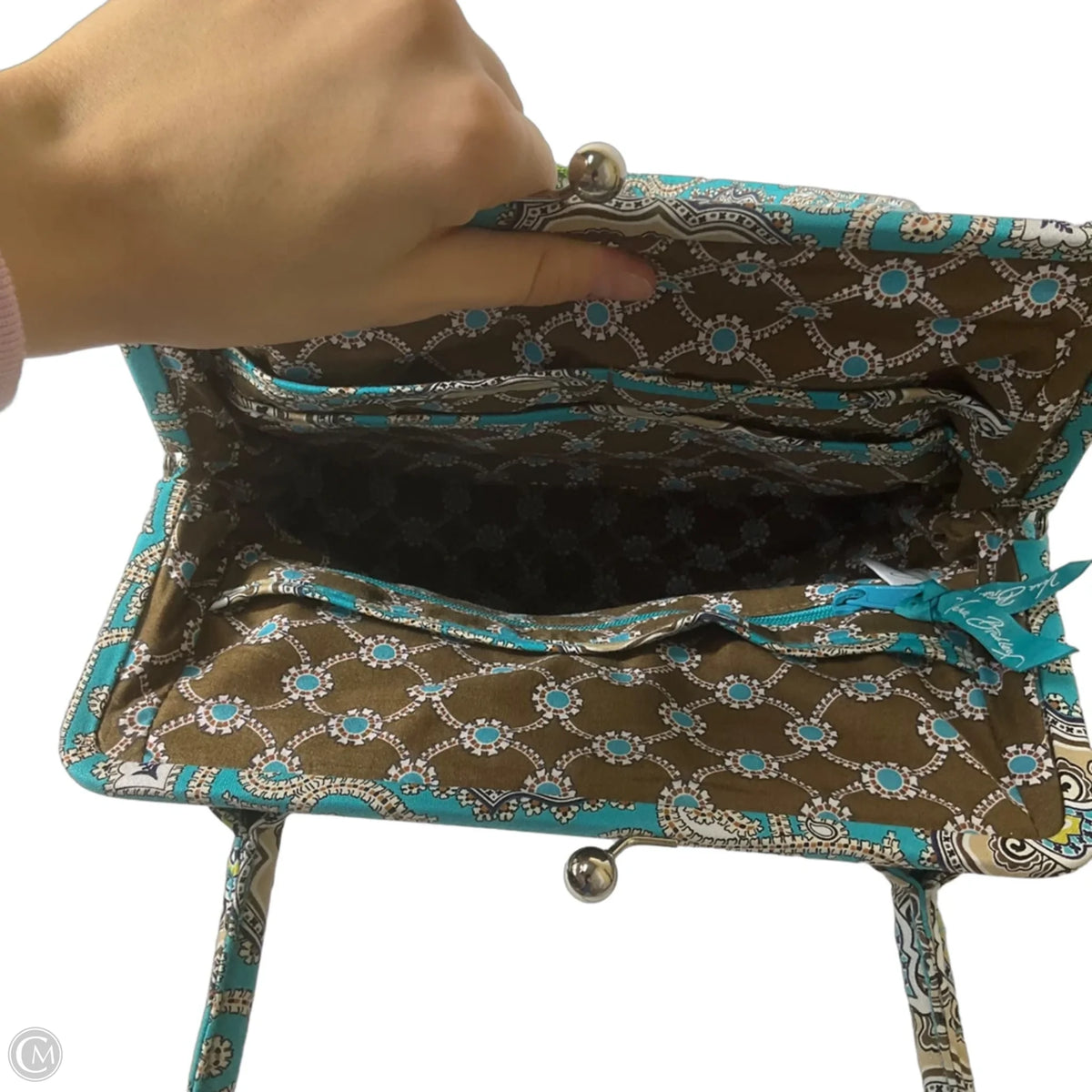 Handbag By Vera Bradley, Size: Medium