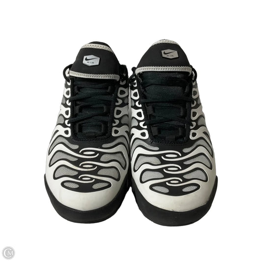 Shoes Sneakers By Nike In Black & White, Size: 8