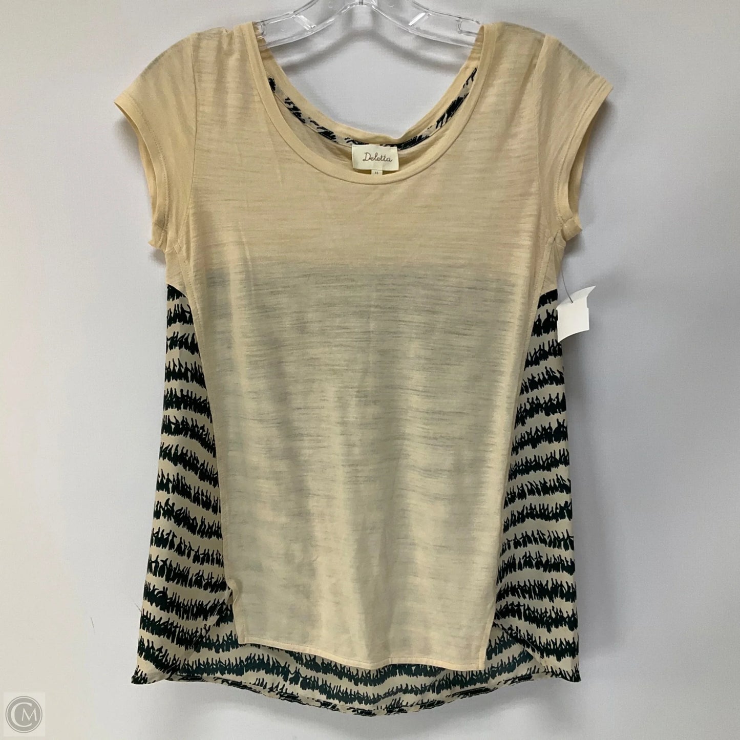 Top Short Sleeve By Deletta In Ivory, Size: Xs