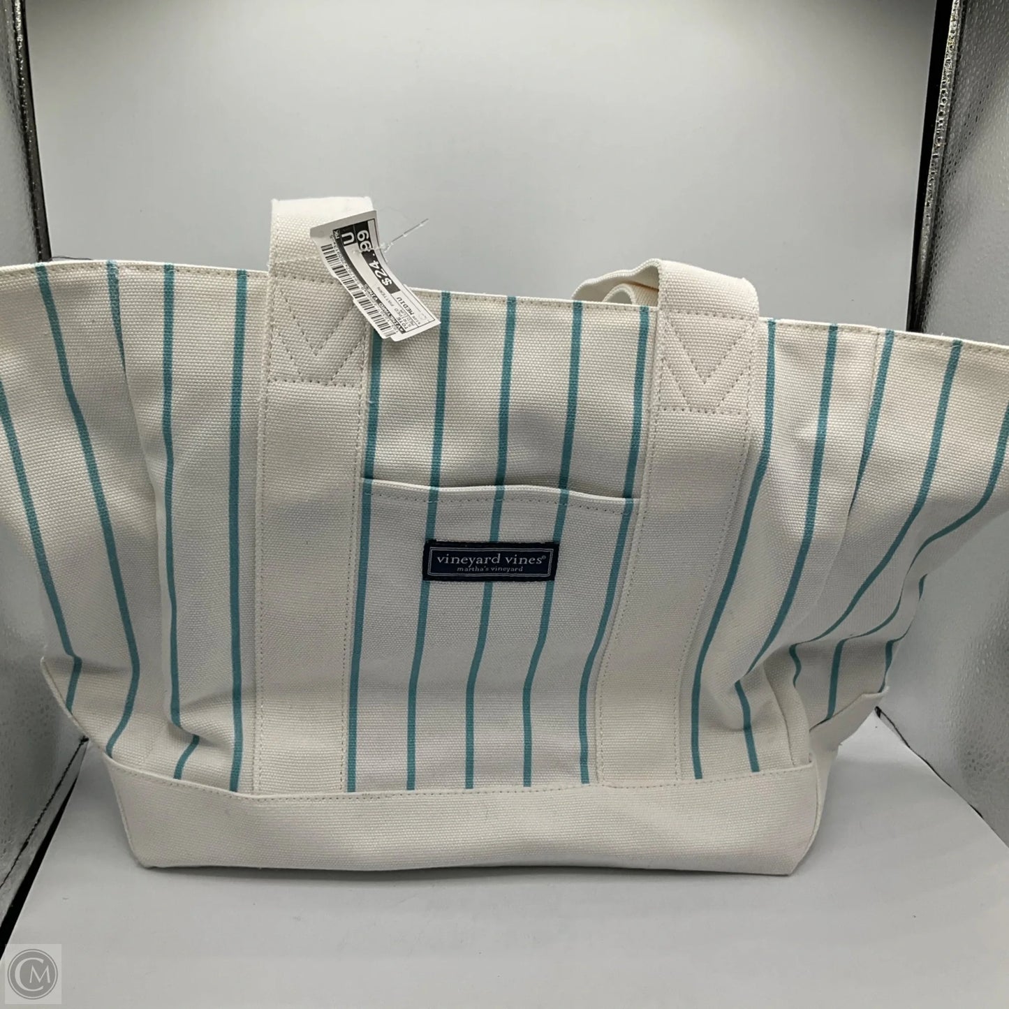 Tote By Vineyard Vines, Size: Medium