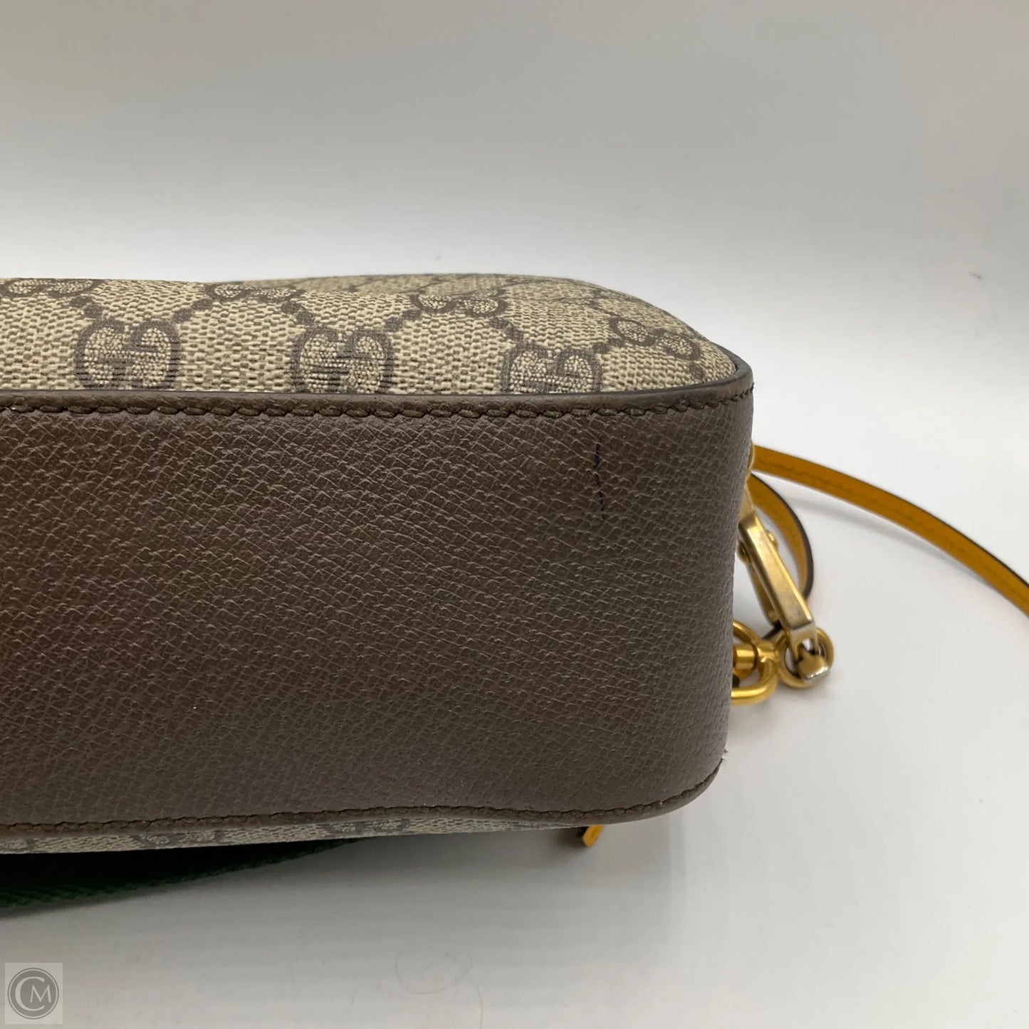 Crossbody Luxury Designer By Gucci, Size: Small