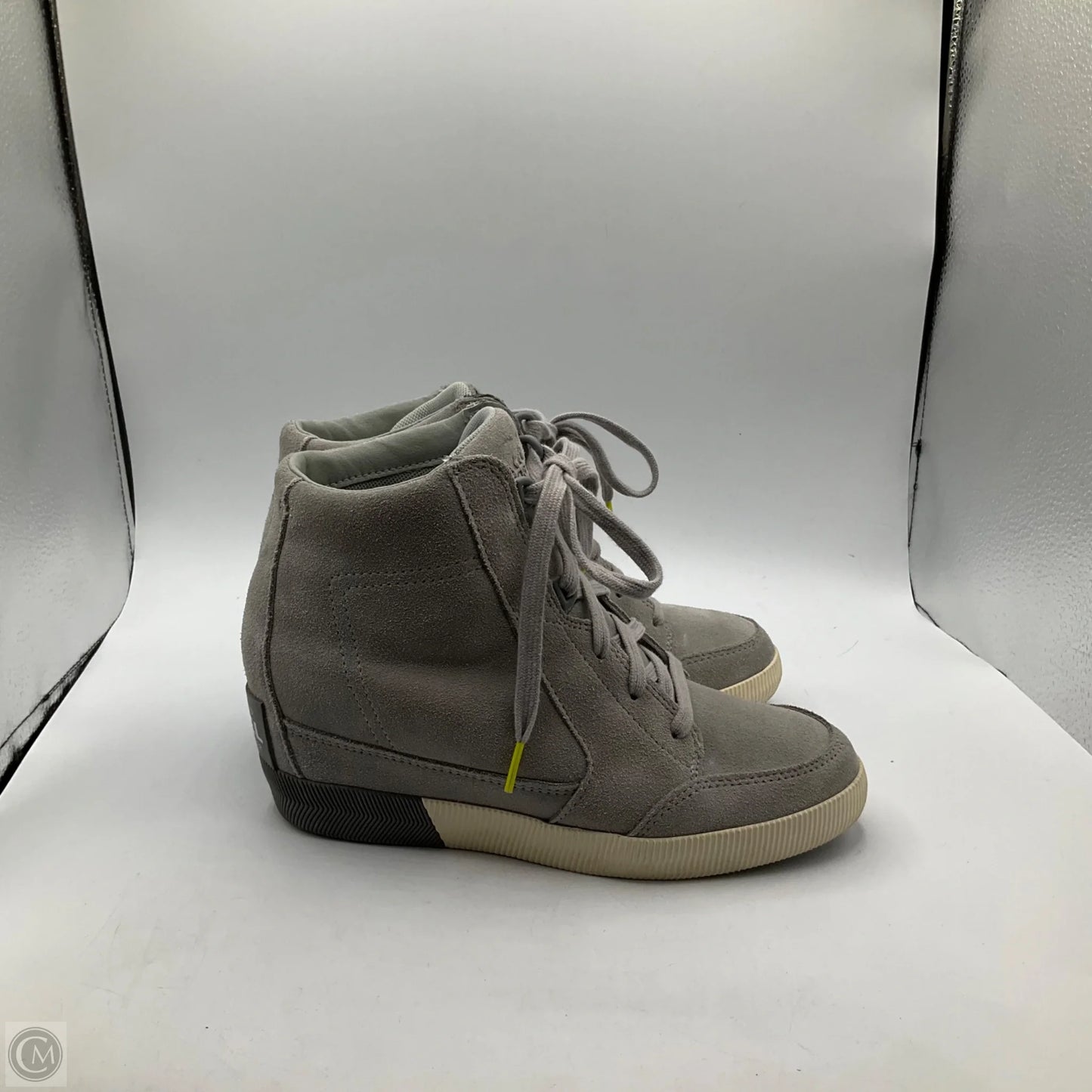 Shoes Sneakers By Sorel In Grey, Size: 8