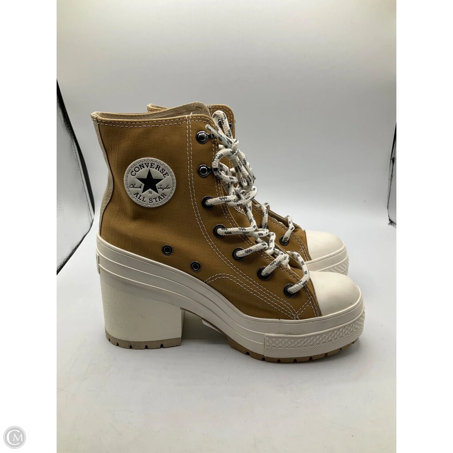 Shoes Sneakers By Converse In Tan, Size: 6