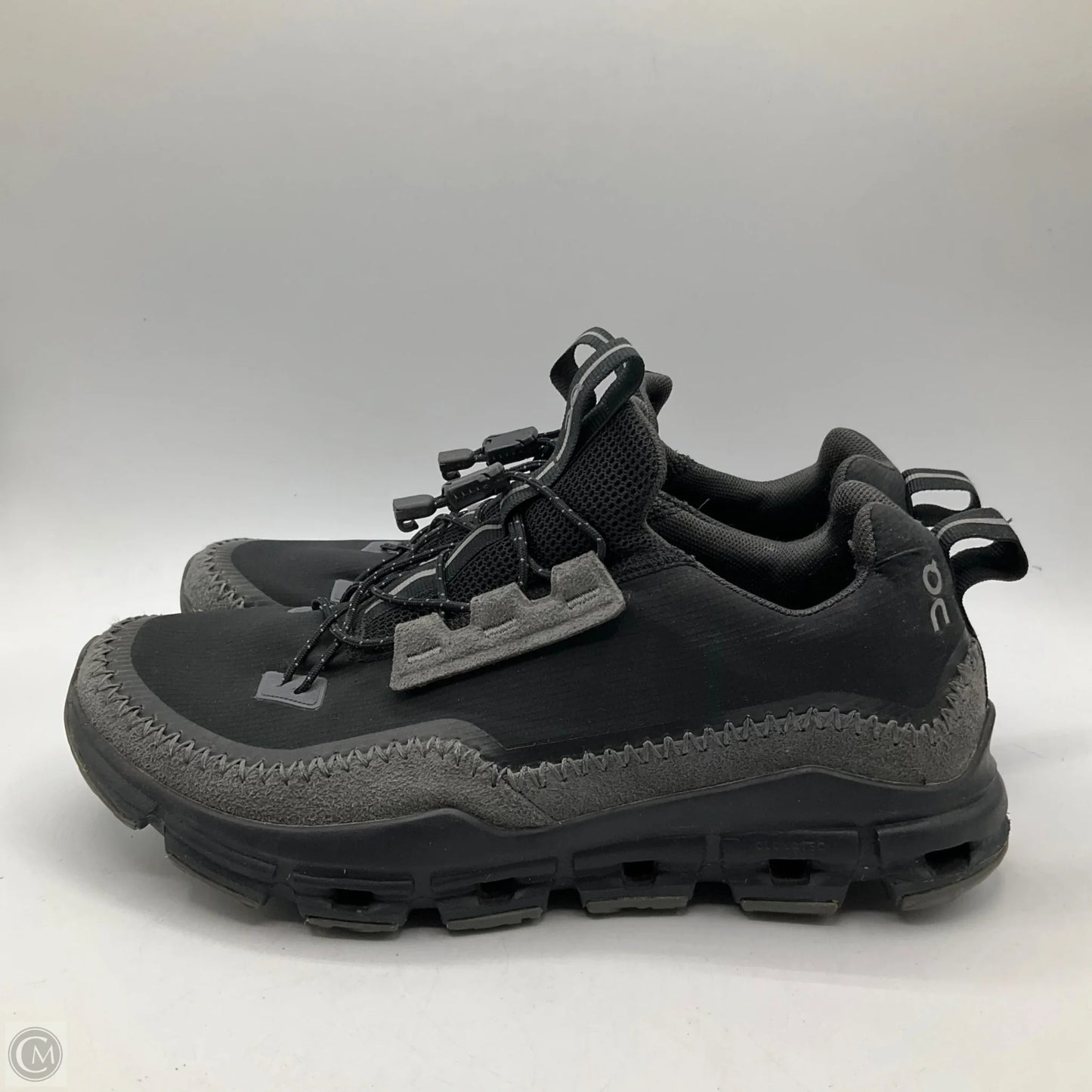 Shoes Athletic By On In Black, Size: 8