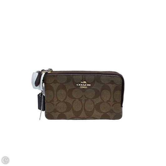 Wristlet Designer By Coach, Size: Medium