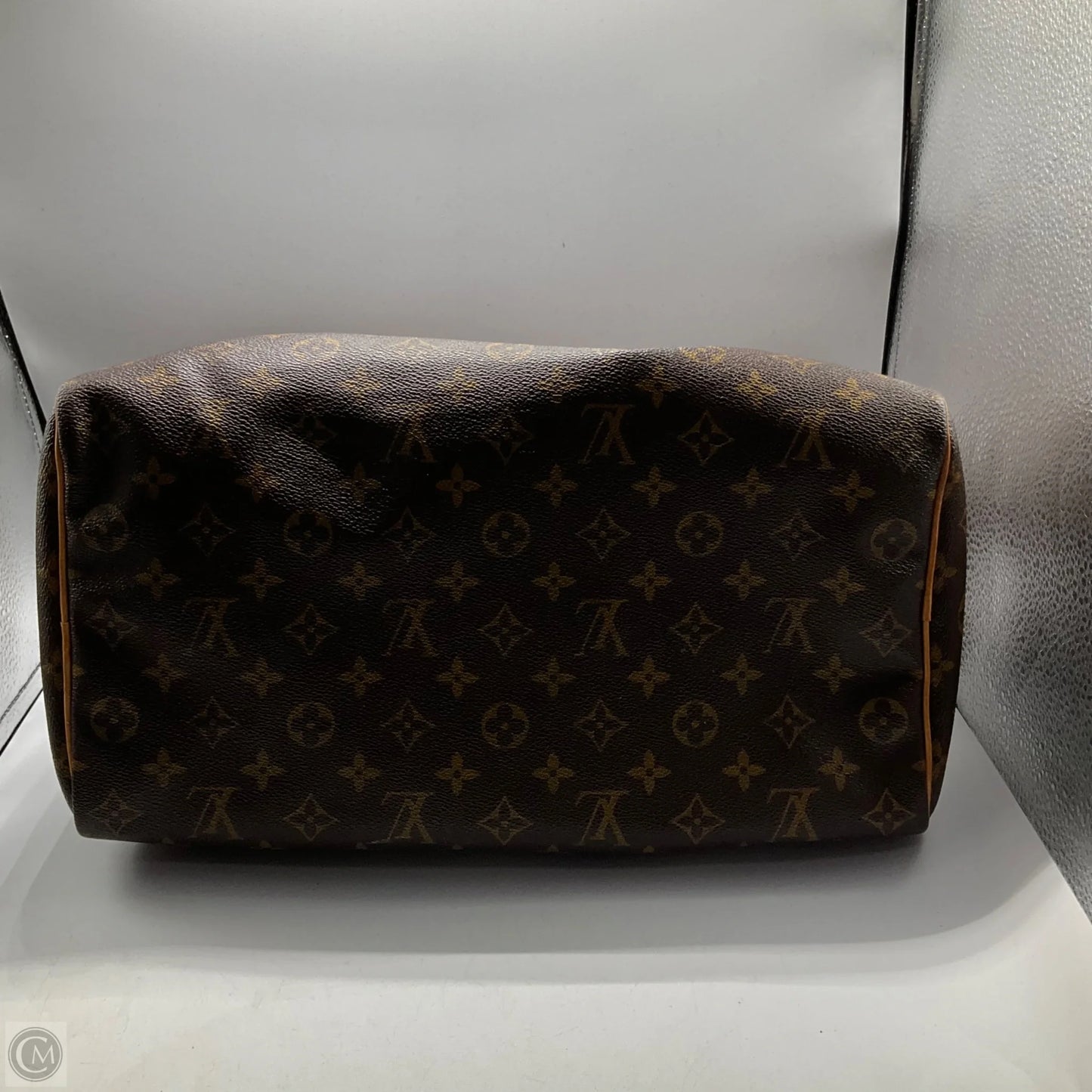 Handbag Luxury Designer By Louis Vuitton, Size: Medium