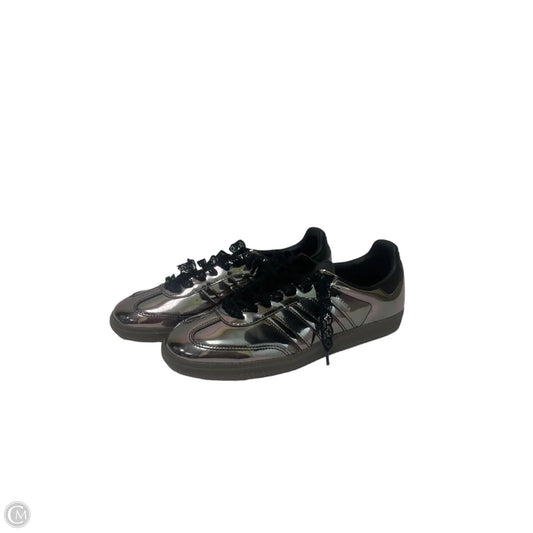 Shoes Sneakers By Adidas In Silver, Size: 10