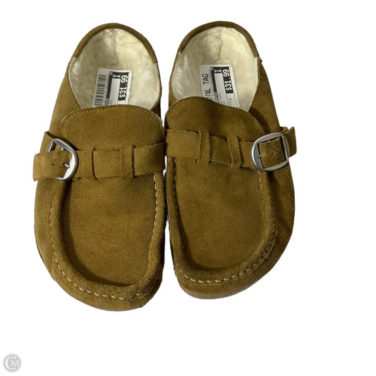 Shoes Flats By Birkenstock In Brown, Size: 7.5