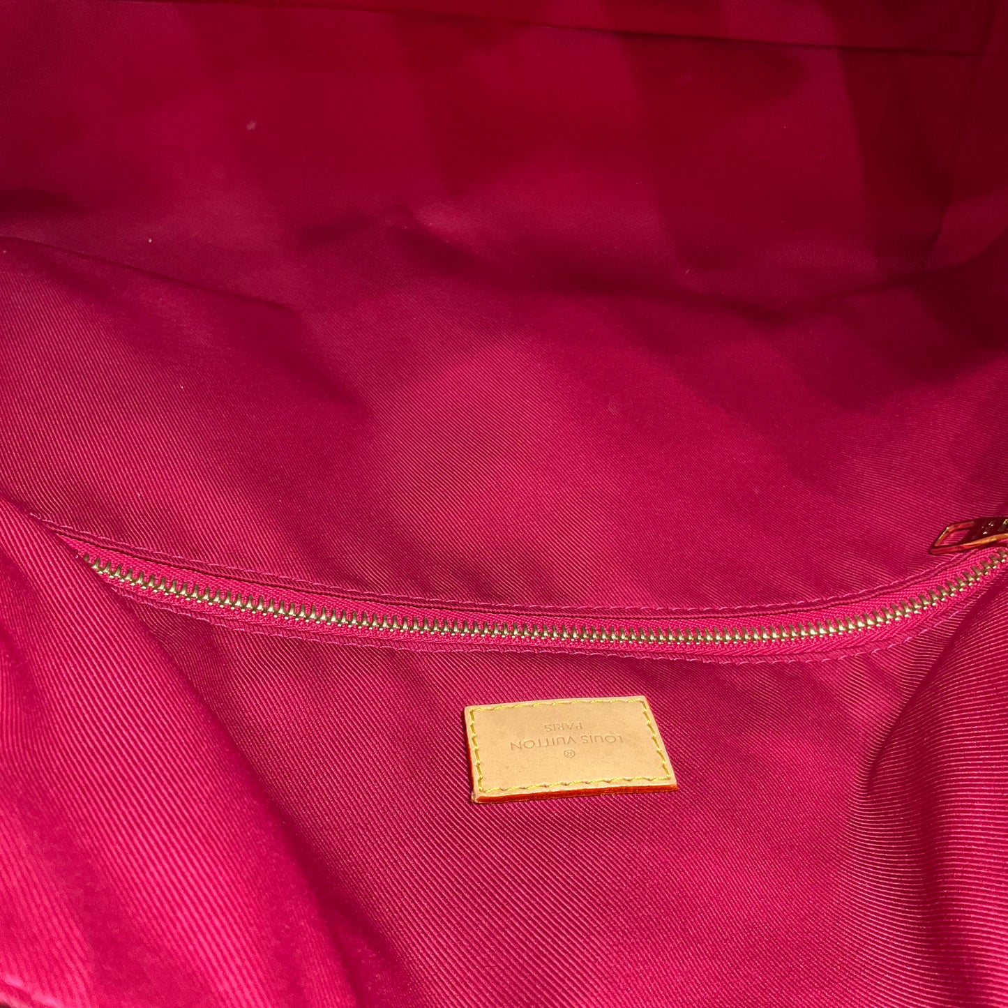 Handbag Luxury Designer By Louis Vuitton, Size: Large