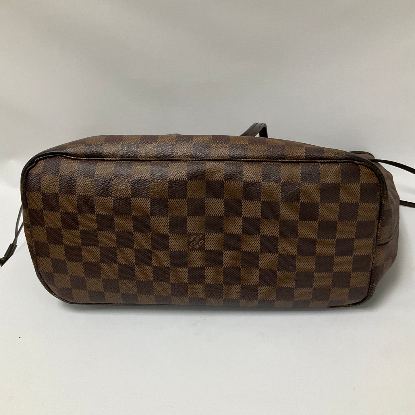 Handbag Luxury Designer By Louis Vuitton, Size: Medium